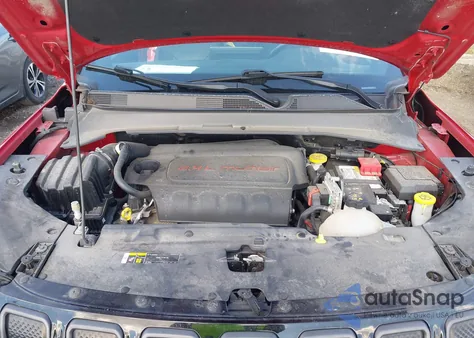 2022 Jeep Compass (Red) Edition 4X4 z USA, uszkodzony, nr VIN 3C4NJDCB9NT157611